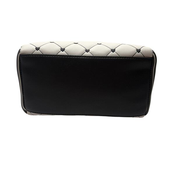 BETSEY JOHNSON LUV BETSEY - Quilted Heart Satchel Bag Blk/Wht/Pnk gold hardware - Picture 10 of 16